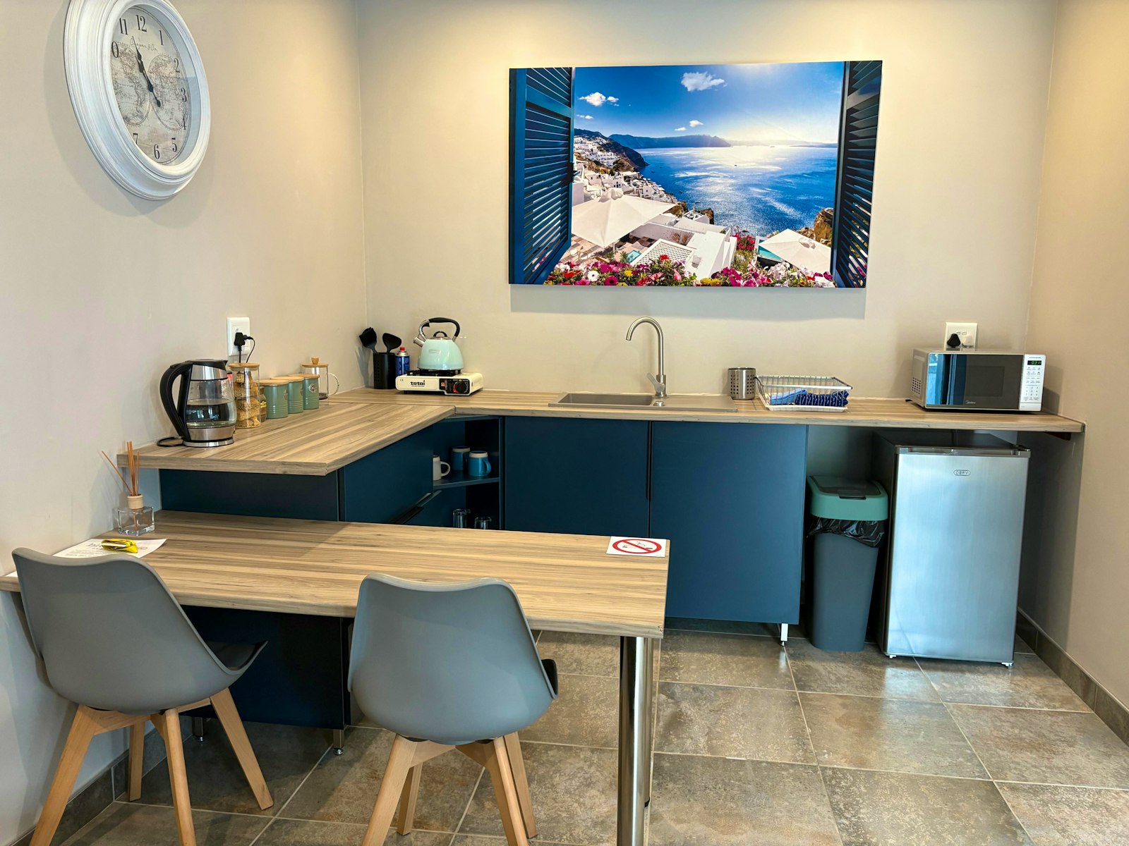 In-room kitchenette